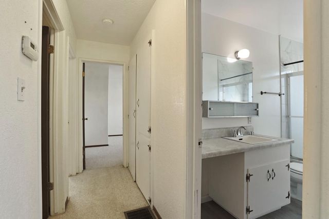 334 Alturas Ave, Stockton, CA 95207