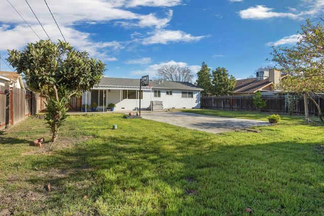 334 Alturas Ave, Stockton, CA 95207