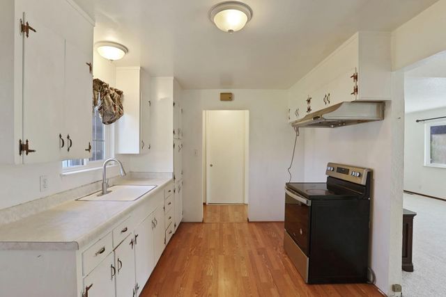 334 Alturas Ave, Stockton, CA 95207