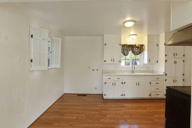 334 Alturas Ave, Stockton, CA 95207