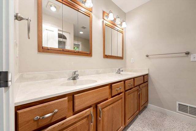 2510 Thoreau Court, Grand Rapids, MI 49525