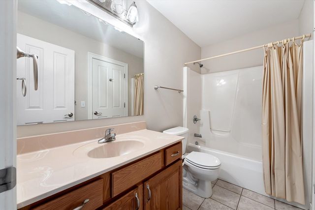 2510 Thoreau Court, Grand Rapids, MI 49525