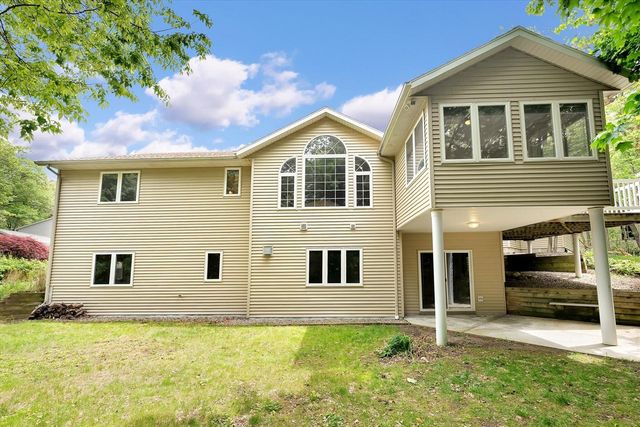 2510 Thoreau Court, Grand Rapids, MI 49525