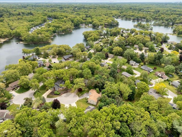 2510 Thoreau Court, Grand Rapids, MI 49525