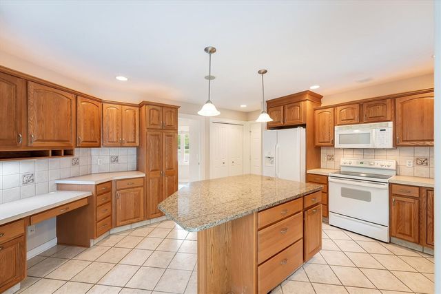 2510 Thoreau Court, Grand Rapids, MI 49525