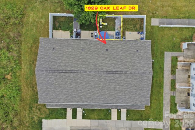 1629 Oak Leaf Drive, Hickory, NC 28601
