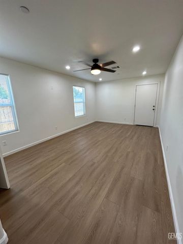 801 S Oleander, Bakersfield, CA 93304