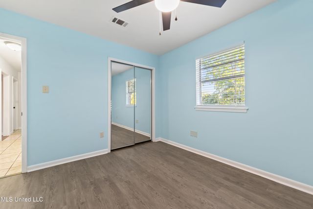 2325 W Park Drive, Gautier, MS 39553