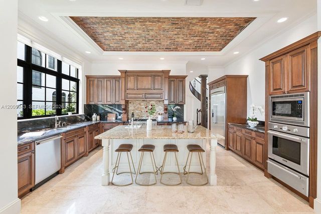 7080 Long Leaf Dr, Parkland, FL 33076