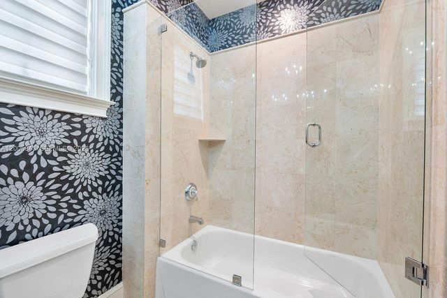 7080 Long Leaf Dr, Parkland, FL 33076