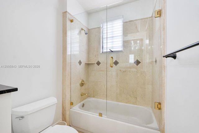 7080 Long Leaf Dr, Parkland, FL 33076
