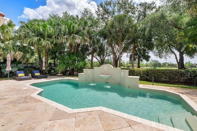 7080 Long Leaf Dr, Parkland, FL 33076