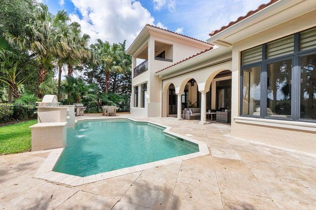 7080 Long Leaf Dr, Parkland, FL 33076
