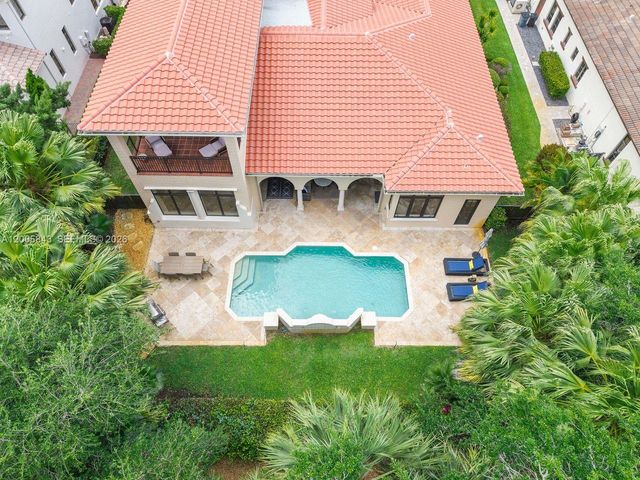 7080 Long Leaf Dr, Parkland, FL 33076