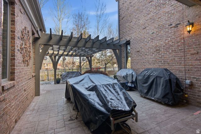 963 E OLD ENGLISH RD, Draper, UT 84020