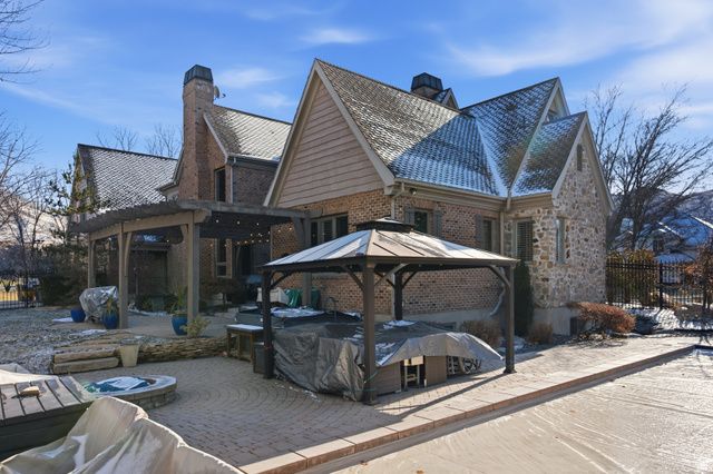 963 E OLD ENGLISH RD, Draper, UT 84020