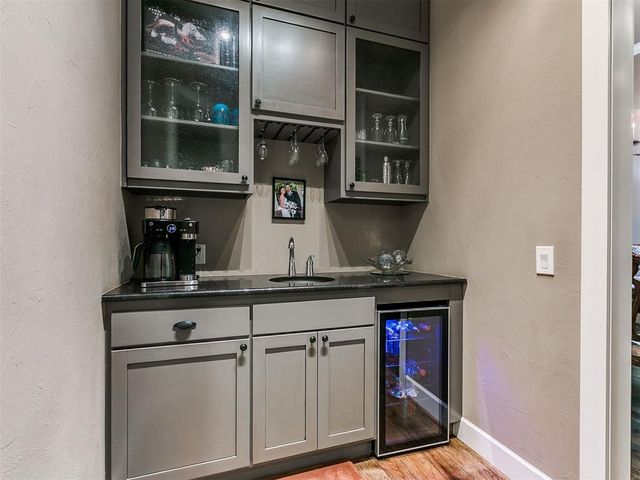 1108 Iron Bridge Court, Edmond, OK 73034