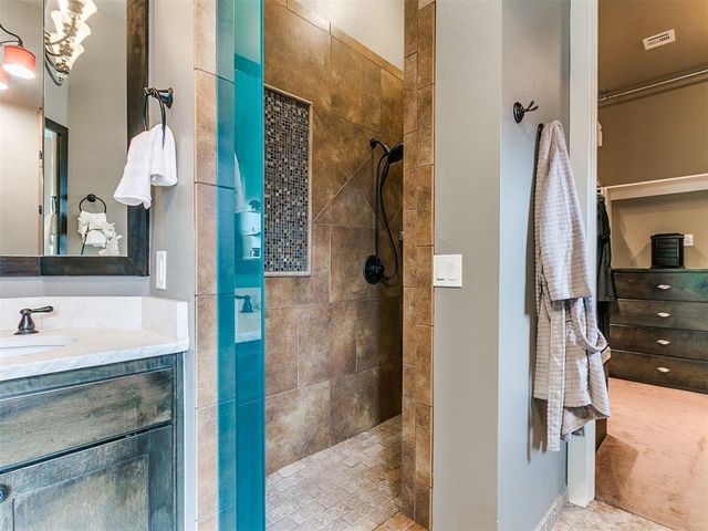 1108 Iron Bridge Court, Edmond, OK 73034