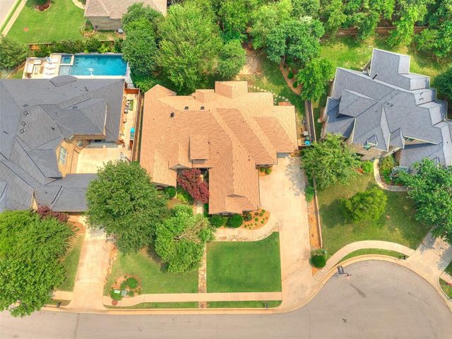1108 Iron Bridge Court, Edmond, OK 73034
