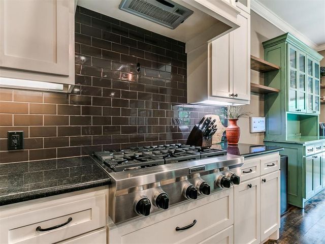 1108 Iron Bridge Court, Edmond, OK 73034