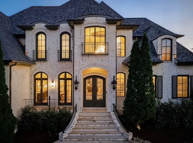 10 Colonel Winstead Dr, Brentwood, TN 37027