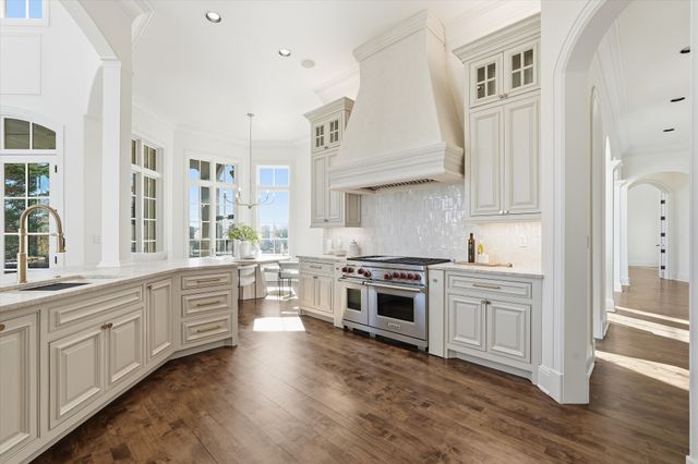 10 Colonel Winstead Dr, Brentwood, TN 37027