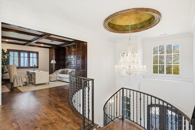 10 Colonel Winstead Dr, Brentwood, TN 37027