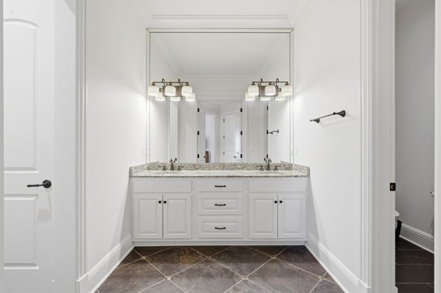 10 Colonel Winstead Dr, Brentwood, TN 37027