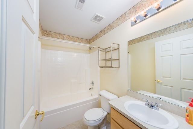 28235 Carlton Way Drive, Novi, MI 48377