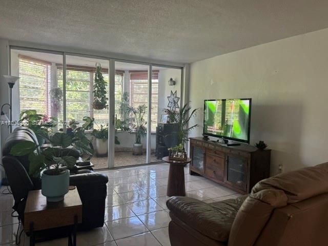 1301 NE 191st Street F403, Miami, FL 33179