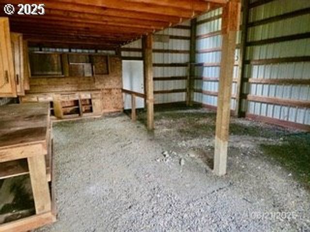 266 WOODRUFF MOUNTAIN Rd, Roseburg, OR 97471