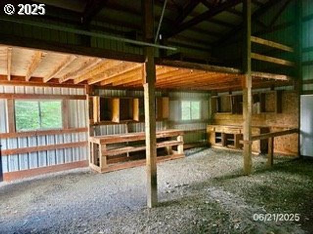 266 WOODRUFF MOUNTAIN Rd, Roseburg, OR 97471