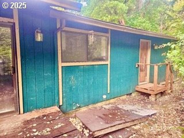 266 WOODRUFF MOUNTAIN Rd, Roseburg, OR 97471