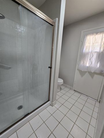 1584 Laverne Avenue, Clovis, CA 93611