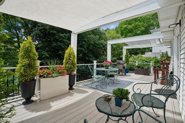136 Weld St, Boston, MA 02132