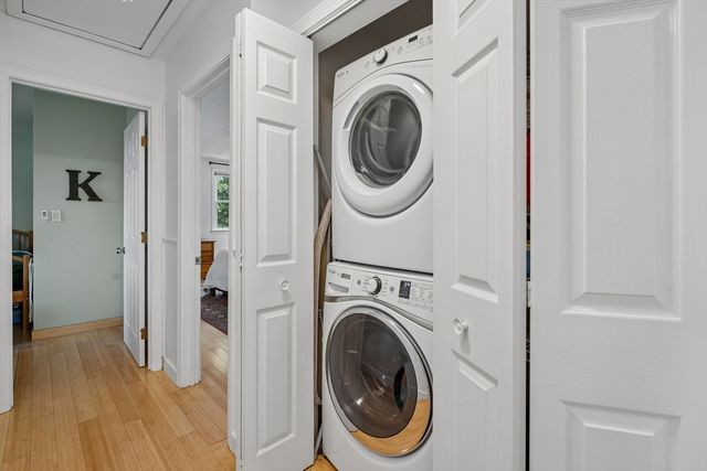 136 Weld St, Boston, MA 02132