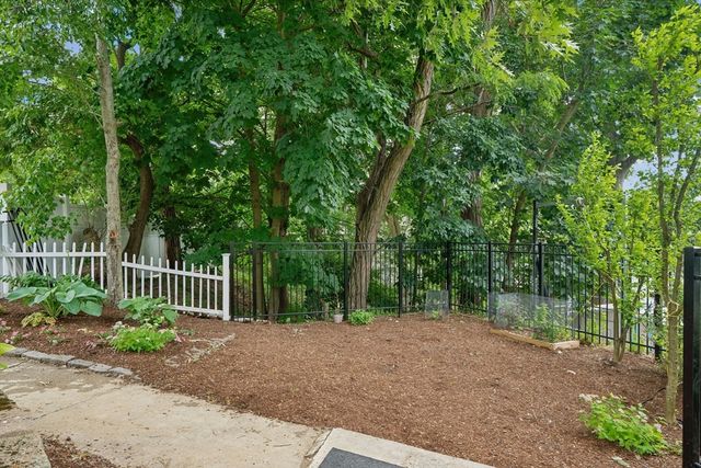 136 Weld St, Boston, MA 02132