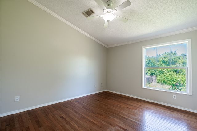 119 WINDY CREEK Court, Springtown, TX 76082