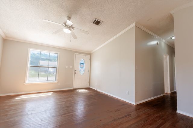 119 WINDY CREEK Court, Springtown, TX 76082