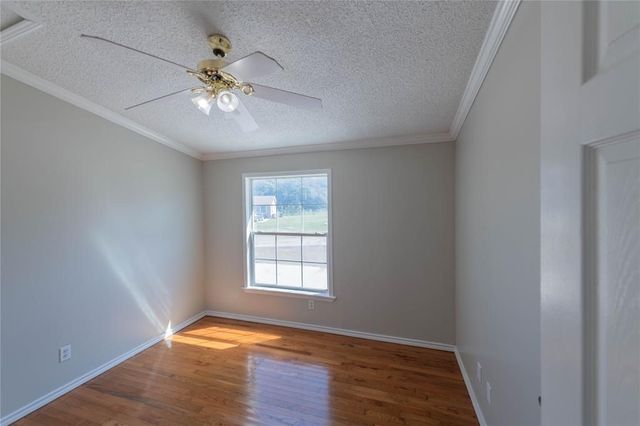 119 WINDY CREEK Court, Springtown, TX 76082