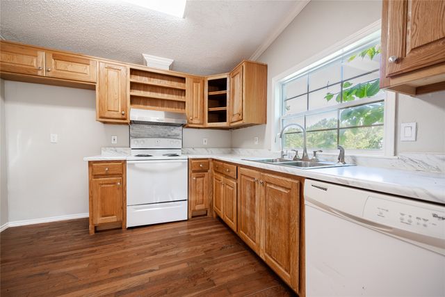 119 WINDY CREEK Court, Springtown, TX 76082