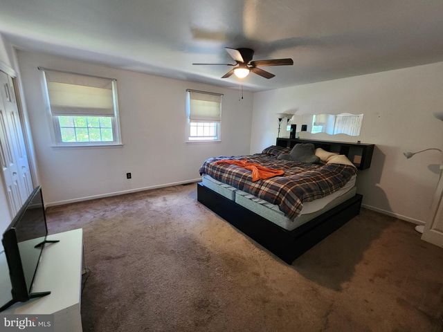 132 HOPEWELL LN, Telford, PA 18969