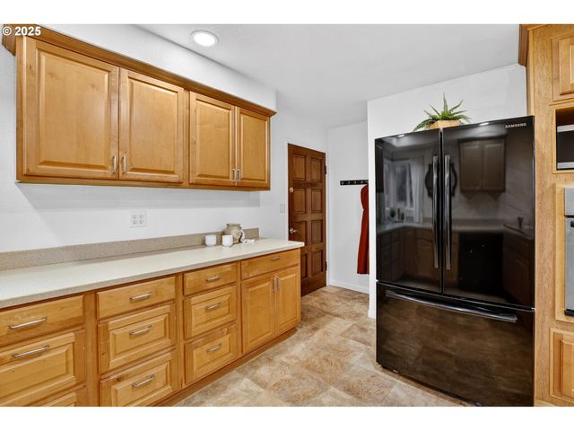 16731 Se BLANTON St, Milwaukie, OR 97267