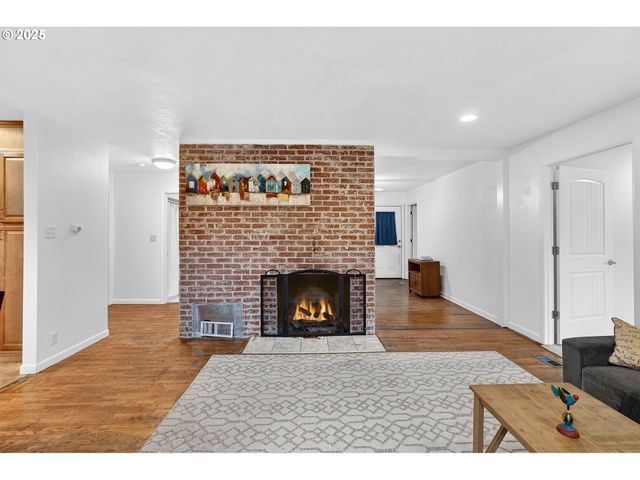 16731 Se BLANTON St, Milwaukie, OR 97267