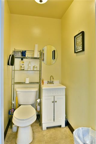 1883 E State St, Hermitage, PA 16148