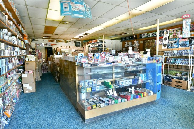 1883 E State St, Hermitage, PA 16148