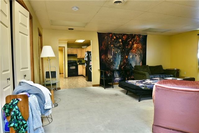 1883 E State St, Hermitage, PA 16148