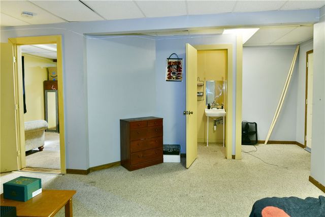 1883 E State St, Hermitage, PA 16148