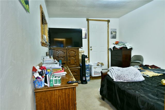 1883 E State St, Hermitage, PA 16148