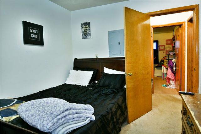 1883 E State St, Hermitage, PA 16148